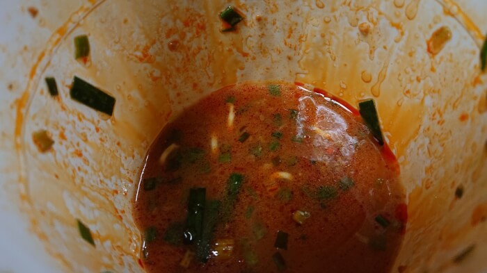 ローソンの麺処 若武者監修 特濃旨辛鶏台湾のスープ